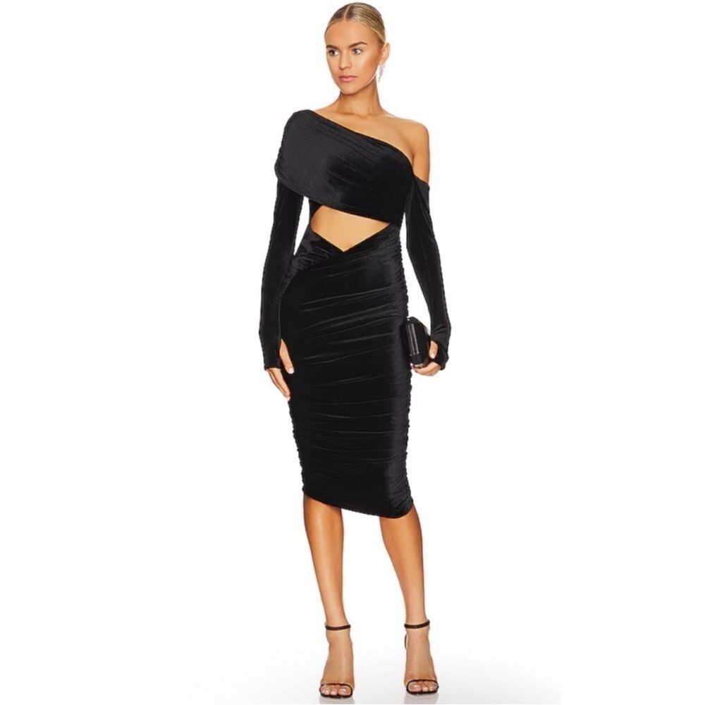 H:ours Zenaida Midi Velvet Dress in Black Size Large